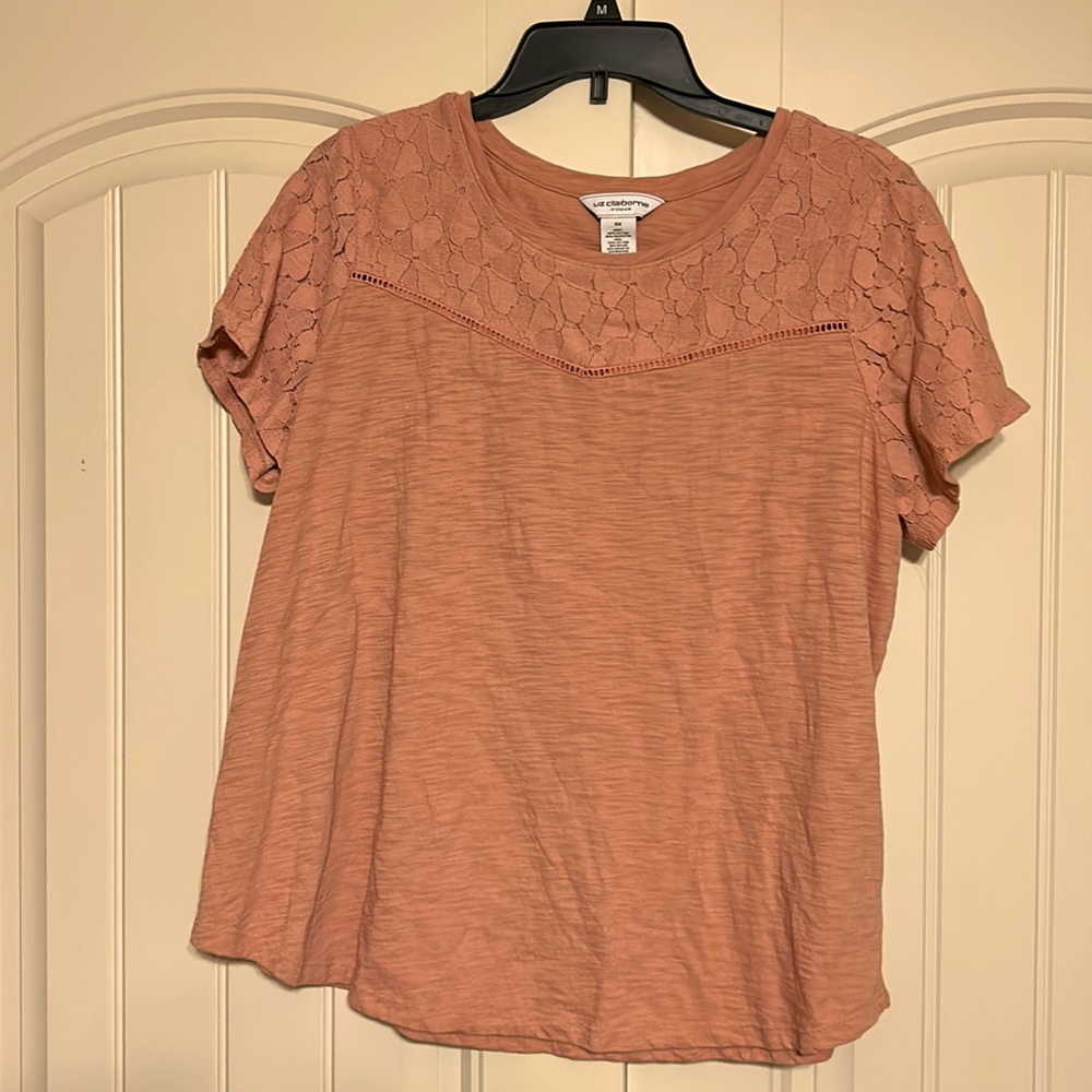 Liz Claiborne short sleeve top with lace accents, size 0X